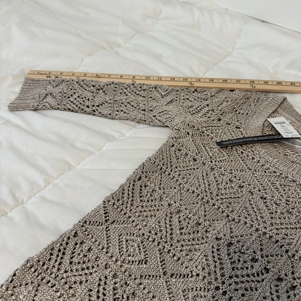 White House Black Market Open Knit Crochet Sweater Top XS Metallic Pearl Taupe - Picture 8 of 10